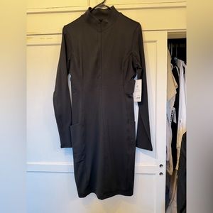 Good for someone with curves!  It comes in at the waist really beautifully